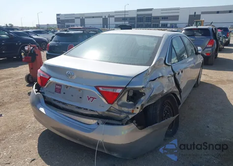 2016 Toyota Camry Le z USA, uszkodzony, nr VIN 4T4BF1FK6GR533738